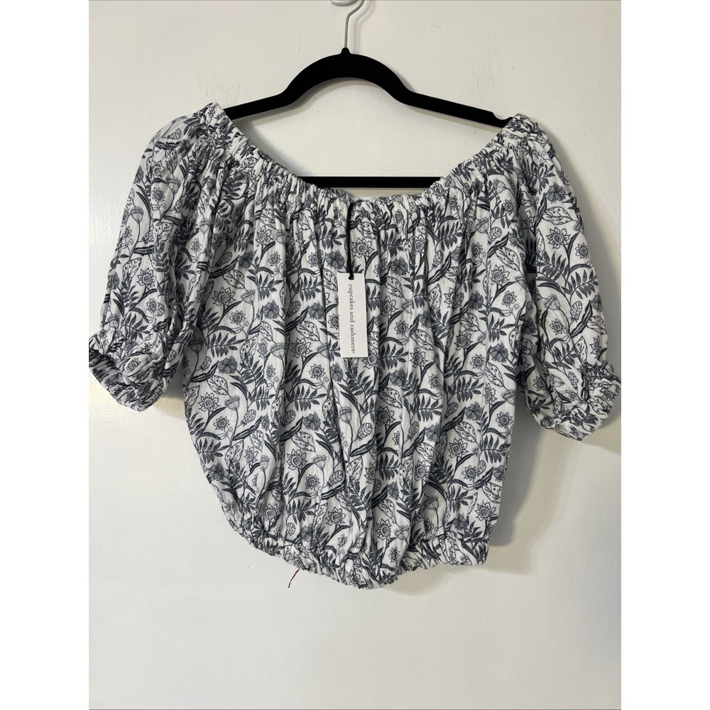 NWT Cupcake and Cashmere Gray Floral 100% Cotton Boat‎ Neck Crop Top Size XL